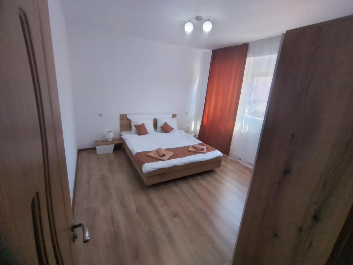The Center Apartments Comfort Sandanski Exteriör bild